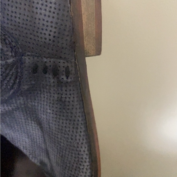 Shoes - Picture 15 of 16